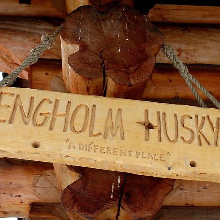 Engholm Husky Design Lodge Карашьок Екстериор снимка