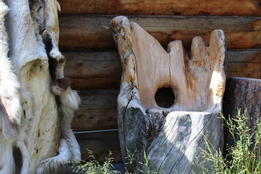 Engholm Husky Design Lodge Карашьок Екстериор снимка